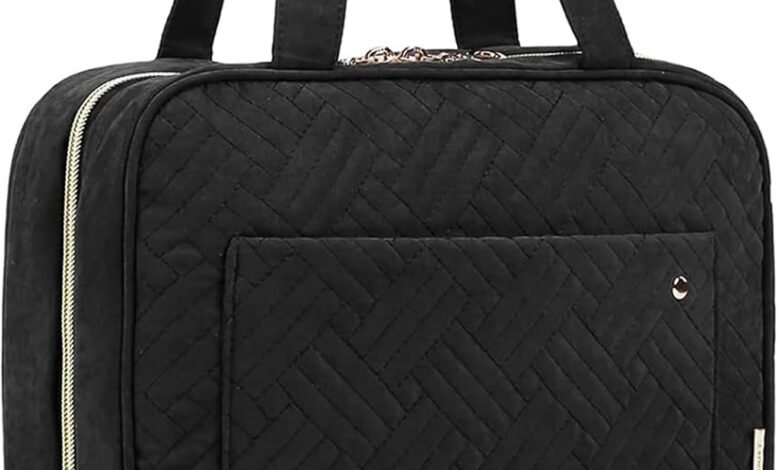 BAGSMART Large Toiletry Bag حافظة مستلزمات شخصية مقاومة للماء متينة BAGSMART Large Toiletry Bag Travel Bag with Hanging Hook, Water-resistant Makeup Cosmetic Bag Travel Organizer for Accessories, Shampoo, Full Sized Container, Toiletries