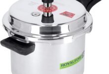 Royalford Pressure Cooker Induction Base Heavy-Duty Aluminium With Lid Durable Handles Ideal For Small To Medium Households Saves Energy, Create Delicious, Silver, 3L, RF9750